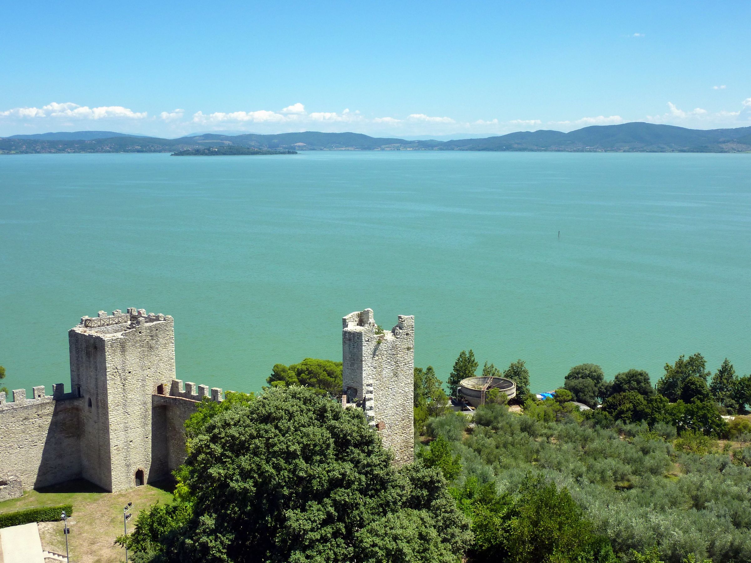 Il lago Trasimeno dalla Rocca del Leone di Castiglione del Lago